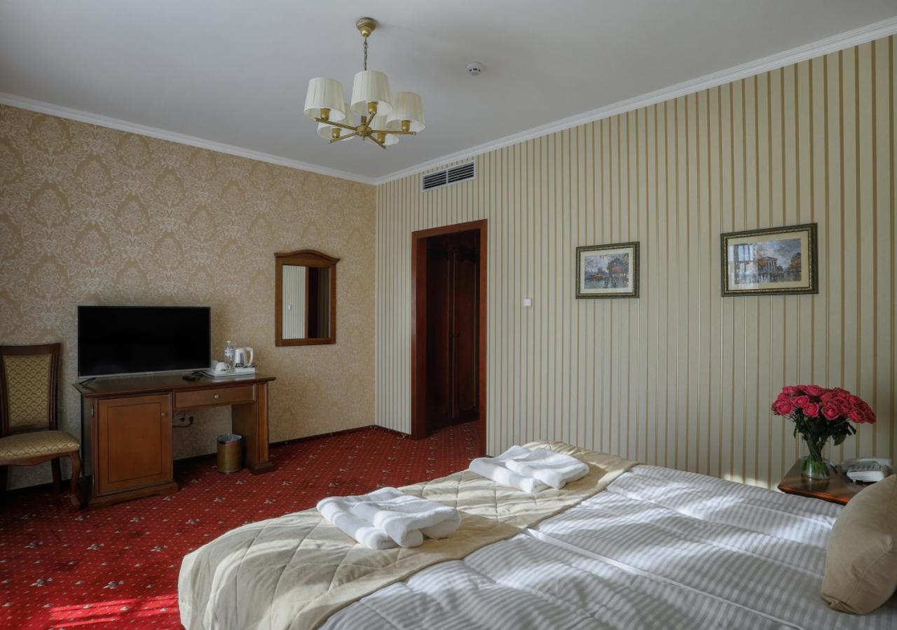 Hotel Fenix Town Vínnytsia Exterior foto