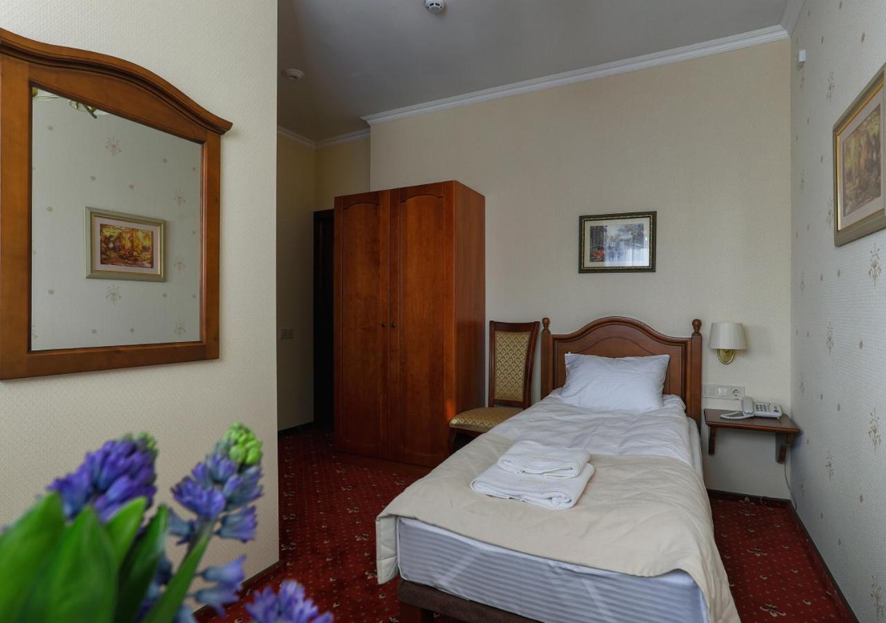 Hotel Fenix Town Vínnytsia Exterior foto