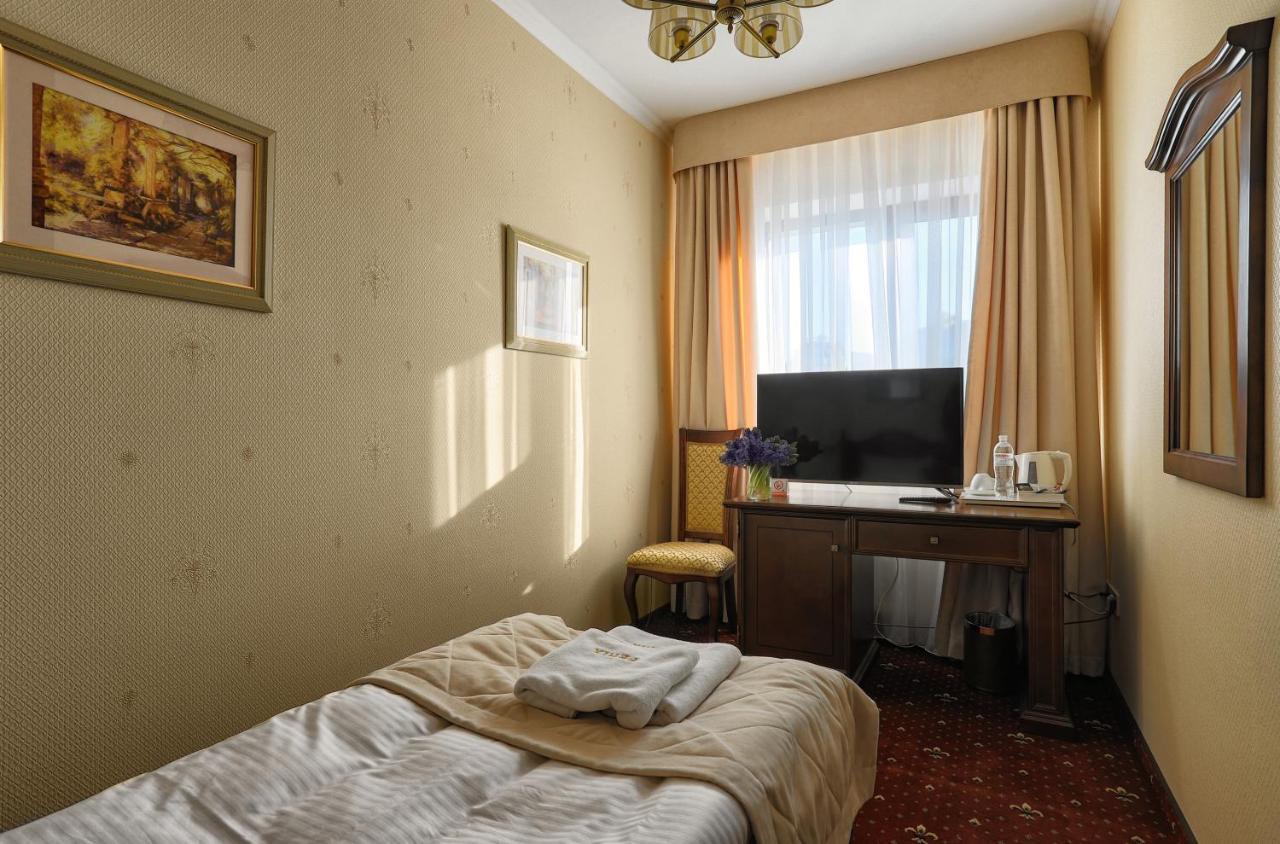 Hotel Fenix Town Vínnytsia Exterior foto